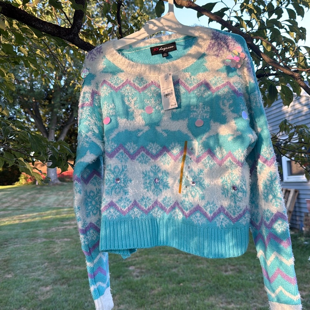 Girls sweater